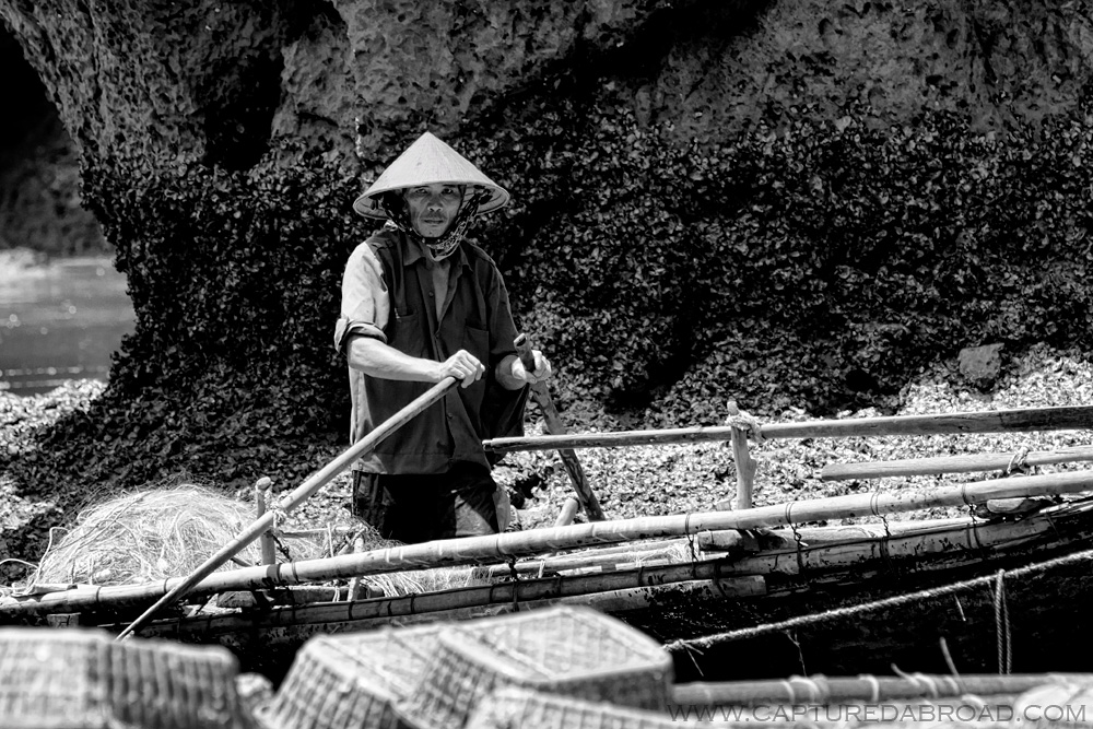 Vietnamese fisherman black and white
